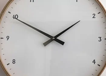 Ώρες κοινής ησυχίας: Τι ισχύει από την 1η Απριλίου – Τι απαγορεύεται και οι κυρώσεις σε όσους τις παραβιάζουν