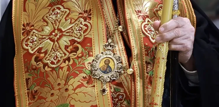 Στη φυλακή αρχιμανδρίτης – Μαζί με ιερέα «έφαγαν» 1,5 εκατ. ευρώ από πιστούς – Πως τους έπεισαν