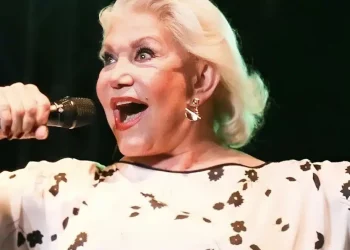 Αυτό το τραγούδι είχε ζητήσει για το τελευταίο αντίο – Οι νεότερες λεπτομέρειες για την κηδεία της Μαρινέλλας