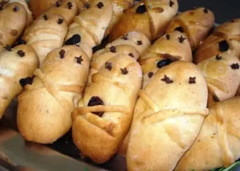 Σάββατο του Λαζάρου φτιάχνουμε γλυκά νόστιμα Λαζαράκια