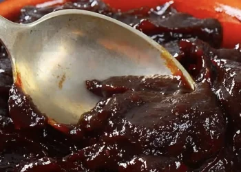 15 από τις πιο ισχυρές καθαρτικές τροφές στον κόσμο που θα σας κάνουν να πάτε γρήγορα στην τουαλέτα