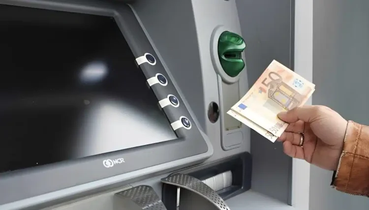 Συντάξεις Μαΐου 2026: Ανατροπή με τις τελικές ημερομηνίες, πότε πληρώνονται