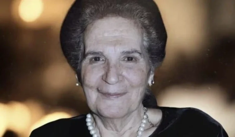 Δύσκολες ώρες για την οικογένεια Κεφαλογιάννη – Πέθανε η Στέλλα, λίγο μετά τον θάνατο του γου της