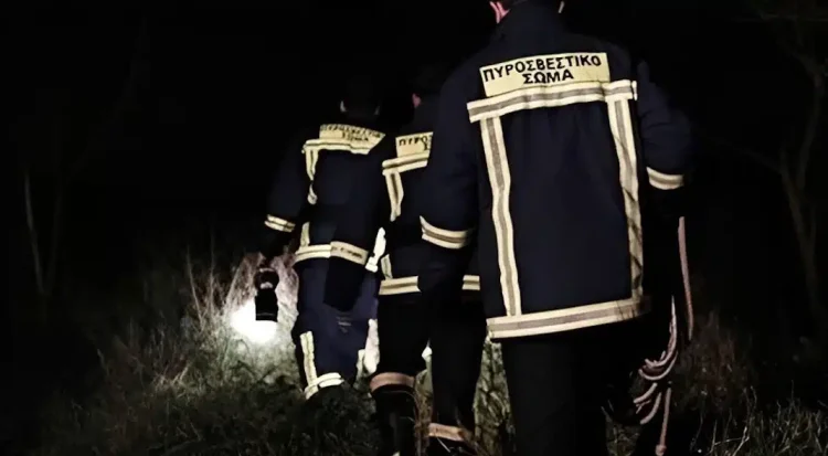 Συναγερμός στην Εύβοια: Χάθηκαν οκτώ άτομα σε φαράγγι – Σπεύδουν δυνάμεις για τον εντοπισμό τους