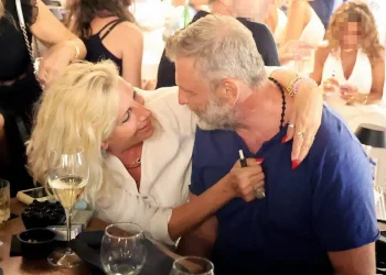 Απόστολος Γκλέτσος: Μετά το ξενοδοχείο-δώρο βάζει στεφάνι με την πάμπλουτη Ιζαμπέλα