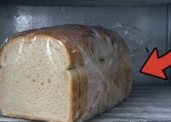 Πώς να καταψύξετε το ψωμί χωρίς να ξεραθεί