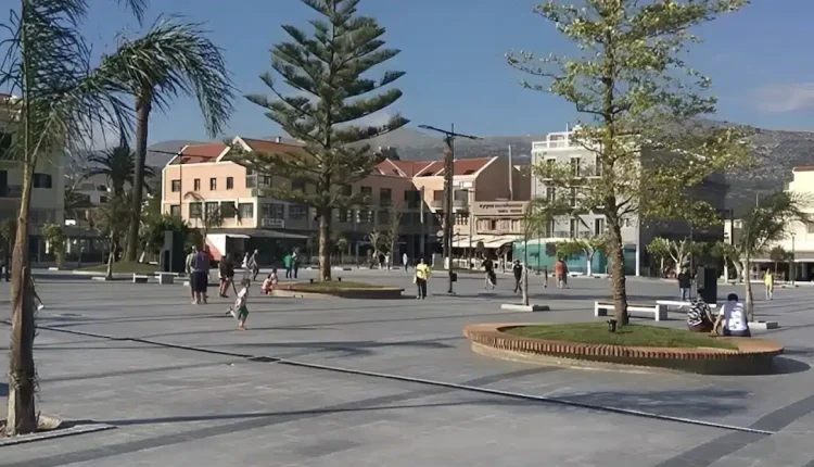 Κεφαλονιά: Μυστήριο με 19χρονη που βρέθηκε νεκρή στην κεντρική πλατεία του Αργοστολίου