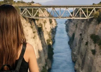 «Δεν ήθελε να πεθάνει, ήθελε να σταματήσει ο πόνος»: Η συγκλονιστική αποκάλυψη για τη 17χρονη που αυτοκτόνησε στον Ισθμό που πρέπει να διαβάσει κάθε γονιός