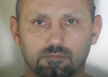 Υπέγραψε τον ψηφιακό του θάνατο: Το ευφυές κόλπο του Βασίλη Παλαιοκώστα που τον έσβησε από τα ραντάρ της αστυνομίας