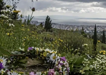 Έρχεται ψυχρή εισβολή με βροχές και θυελλώδεις ανέμους: Πτώση έως και 10°C – Πόσο θα κρατήσει