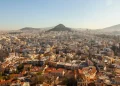 Θρίλερ με την έντονη μυρωδιά αερίου που μυρίζει η μισή Αθήνα – Έφτασε μέχρι το Κολωνάκι – «Κλείστε τα παράθυρα»