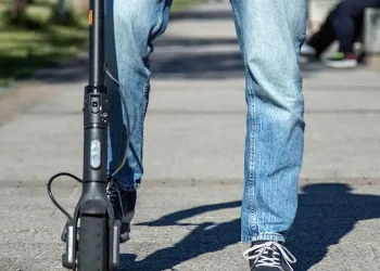 Τέλος τα πατίνια για τους ανήλικους στους δρόμους – Έρχεται αυστηρή νομοθετική ρύθμιση