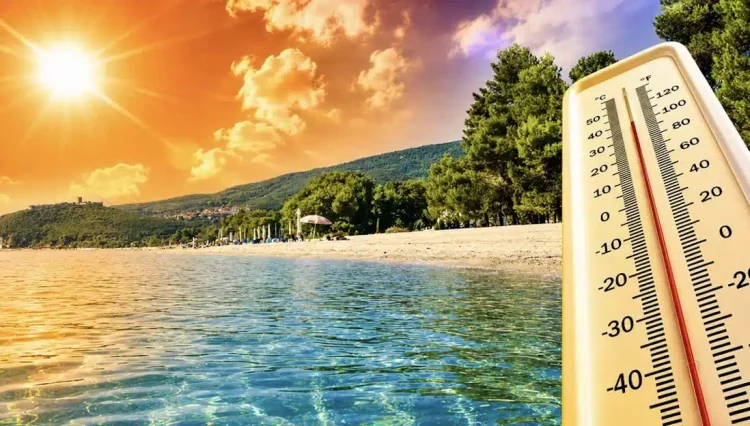 Βγάλτε τα μαγιό: Πλησιάζει θερμή εισβολή με 34αρια – Πότε έρχονται