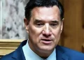 Άδωνις για φερόμενη φωτογραφία με «άλλη» γυναίκα: «Δεν είμαι εγώ, είναι προϊόν AI»