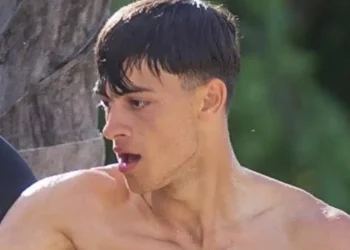 Survivor – Μητέρα Σταύρου Φλώρου: «Μίλησα με τον γιο μου, είναι χαρούμενος που ζει»