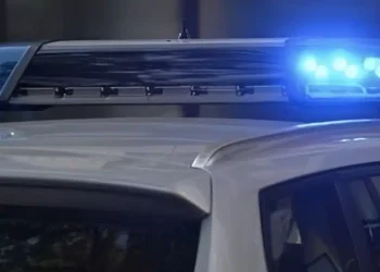 Ραγδαίες εξελίξεις με το θάνατο της 24χρονης στον Πειραιά – Προσήχθη και εξετάζεται ο 50χρονος σύντροφος της