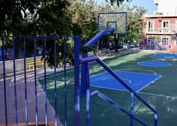 Άγριος ξυλοδαρμός 13χρονης από δύο συμμαθήτριές της σε προαύλιο σχολείου