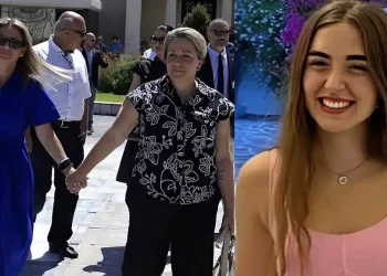 Όλοι μιλάνε σήμερα για τη μητέρα της Αναστασίας Παπαγγελή – Πήρε θέση υπέρ της Καρυστιανού και την αποθέωσε