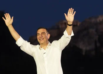 Δημοσκόπηση: Δεύτερο κόμμα ο Τσίπρας μετά την παρουσίαση του «ΕΛ.Α.Σ.»