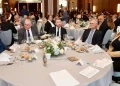 Η πιο αμήχανη στιγμή: Έβαλαν Γεωργιάδη, Ανδρουλάκη και Κωνσταντοπούλου στο ίδιο τραπέζι, δεν αντάλλαξαν κουβέντα
