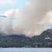Φωτιά στο Λουτράκι – Καίει δίπλα στη Λίμνη Βουλιαγμένης