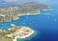 Το κρυφό διαμάντι του Ιονίου όπου δεν υπάρχουν αυτοκίνητα και η ζωή κυλά σαν να έχει σταματήσει ο χρόνος