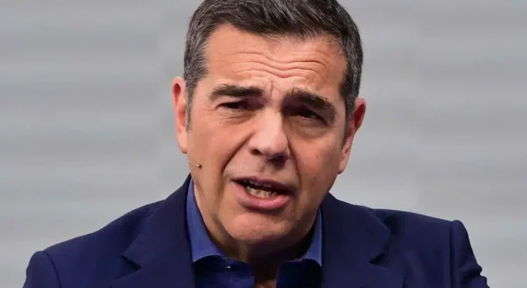 Απάντηση Τσίπρα σε Μητσοτάκη για το… δίπλωμα: «Ούτε πατίνι δεν θα έπρεπε να οδηγεί»