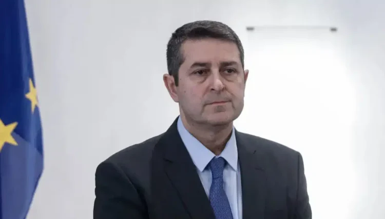 Ο Γιώργος Μυλωνάκης επέστρεψε σπίτι του – Πήρε εξιτήριο από το κέντρο αποκατάστασης μετά το εγκεφαλικό επεισόδιο