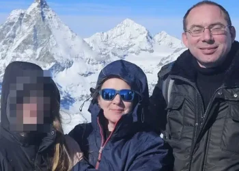 Σοκαριστική οικογενειακή τραγωδία – 13χρονη σκότωσε τους γονείς της και έστειλε φωτογραφίες των σορών σε συμμαθητές της