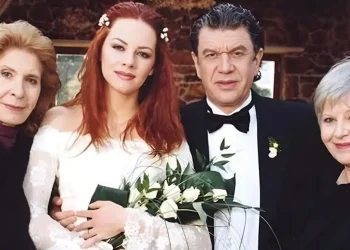 Αποκάλυψη από την μητέρα της Ναταλίας Λιονάκη: «Ήρθε και μου λέει “Πούλα το εξοχικό, δικό μου δεν είναι;” Λέω “Γιατί για να το δώσεις στον… ;” Και μου λέει “Ναι!”»