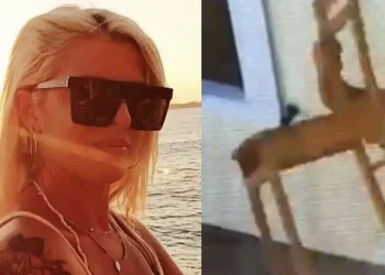 Βίντεο ντοκουμέντο από τη Σύρο: Η 41χρονη εισβάλλει μεταμφιεσμένη στο σπίτι του ζευγαριού, την καταδιώκει ο άνδρας και της πετάει καρέκλα
