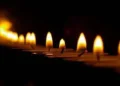 Τραγωδία Σοκ 32χρονη έσβησε την ώρα της κηδείας της μητέρας της