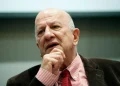 Αντώνης Πανούτσος: Παραμένει διασωληνωμένος στη ΜΕΘ με ιό του Δυτικού Νείλου