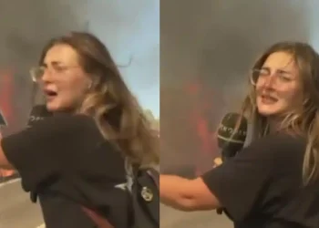 «Κώστα τρέχα»: Η στιγμή που τηλεοπτικό συνεργείο περικυκλώνεται από φλόγες στην πυρκαγιά της Σαλαμίνας