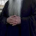 Ιερέας έπιασε στα «πράσα» νεαρό ζευγάρι να κάνει σeξ μέσα σε παρεκκλήσι – Η εξαιρετική αντίδραση του