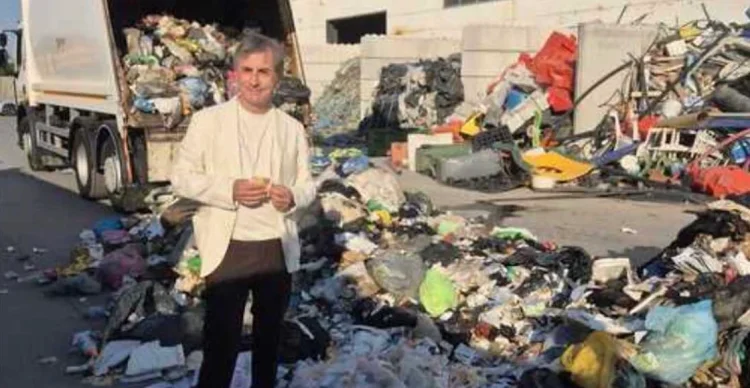 Κέρδισε στο λότο 1 εκατομμύριο και πέταξε το δελτίο στα σκουπίδια – Σάρωσε τη χωματερή και το βρήκε άθικτο