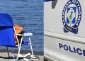 Μητέρα χτυπούσε το παιδί της σε παραλία – Λουόμενη κατέθεσε μήνυση, με εντολή εισαγγελέα στο νοσοκομείο ο 6χρονος