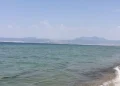 Ηλεία: Σοβαρός τραυματισμός 31χρονης μητέρας στη θάλασσα στο Βαρθολομιό, συνελήφθη ο σύζυγός της