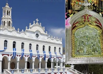 Δεκαπενταύγουστος – Δείτε την Παναγία της Τήνου πίσω από τα τάματα
