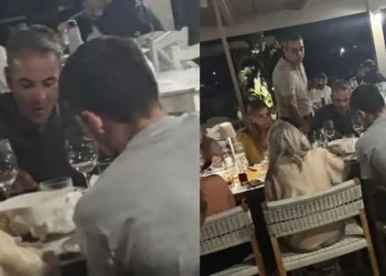Στο «Αλμυρίκι» έφαγε ο Κυριάκος Μητσοτάκης για τη γιορτή της Μαρέβας