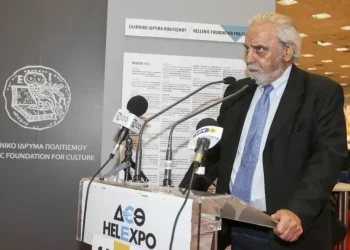 Πέθανε ο Κωνσταντίνος Τσουκαλάς σε ηλικία 89 ετών