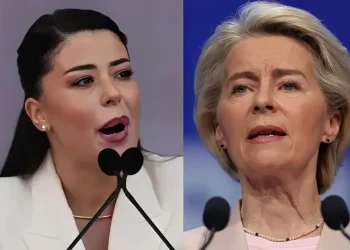 Σάλος στην Ευρώπη με αυτά που είπε η Λατινοπούλου για τη Ούρσουλα φον ντερ Λάιεν – Τρίβουν τα μάτια τους