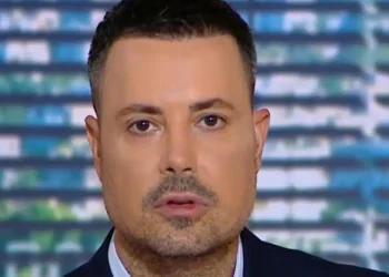 Πέτρος Κουσουλός: «Ήμουν ένας από αυτούς που μπήκα σε αυτό το ιατρείο στο Κολωνάκι και θα σας εξηγήσω τους λόγους»
