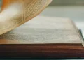 Ποια είναι η μεγαλύτερη λέξη στα ελληνικά; Έχει 172 γράμματα και έχει μπει στο Βιβλίο Γκίνες