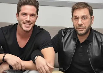 O Νίκος Οικονομόπουλος αναβάλλεται την σημερινή συναυλία στο Θέατρο Πέτρας – Το μήνυμά του για τον Γιώργο Μαζωνάκη