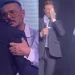 Λύγισε ο Νίκος Βουρλιώτης στη σκηνή για τον Μαζωνάκη, ερμηνεύοντας το «Θέλω να γυρίσω στα παλιά»