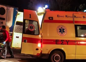 57χρονος κατέρρευσε και πέθανε ενώ βοηθούσε φίλο του στη μεταφορά επίπλων