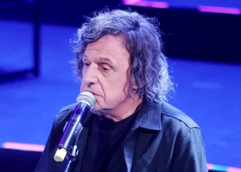 Δυστυχώς έγινε γνωστό για τον Βασίλη Παπακωνσταντίνου – Το σοβαρό πρόβλημα υγείας που αντιμετωπίζει
