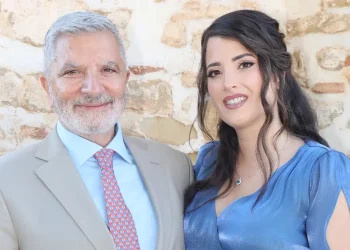 Ο Γιώργος Πατούλης θα γίνει ξανά πατέρας – Έγκυος η σύζυγός του Νάνσυ Κοιλού