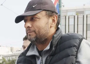 Δίκη Τέμπη: Λιποθύμησε και αποχώρησε με φορείο ο Πάνος Ρούτσι